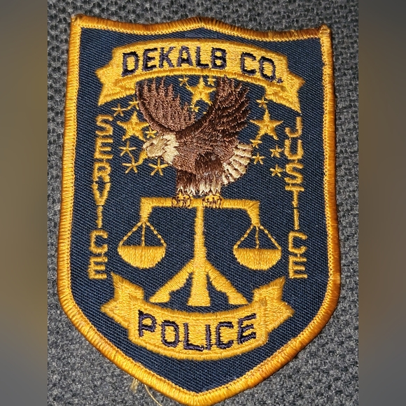 Dekalb County Police (Georgia) Uniform Take-Off Shoulder Patch from the 1980's - Picture 1 of 6